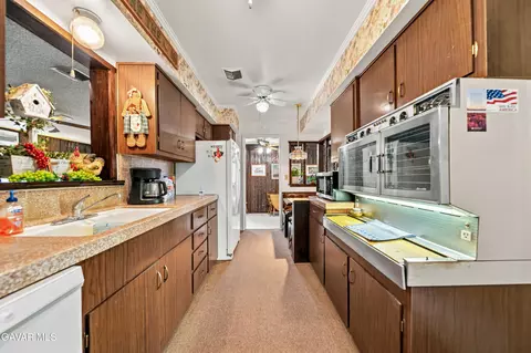 Kitchen - 517 S Mill St, Tehachapi, CA 93561 photo 1 of 3
