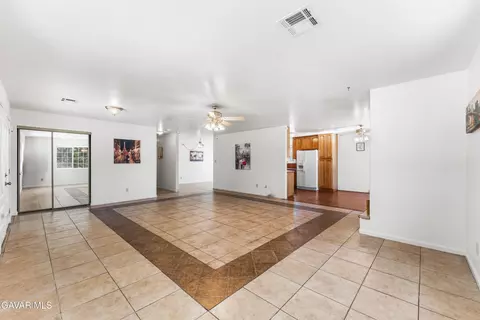 21208 Madre St, Tehachapi, CA 93561 photo 10