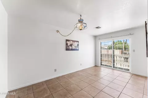 21208 Madre St, Tehachapi, CA 93561 photo 4