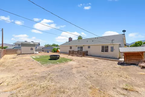 21208 Madre St, Tehachapi, CA 93561 photo 32
