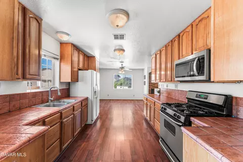 21208 Madre St, Tehachapi, CA 93561 photo 18