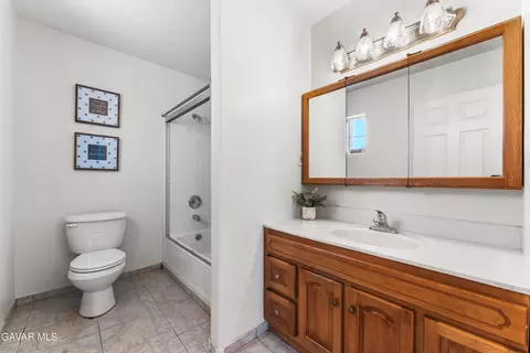 21208 Madre St, Tehachapi, CA 93561 photo 28