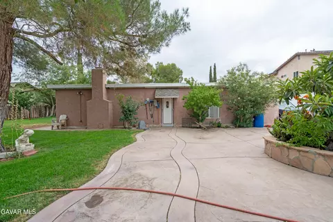 Exterior - 37617 27th St, Palmdale, CA 93550 photo 8 of 8