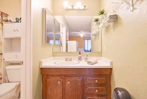 Bath - 37617 27th St, Palmdale, CA 93550 photo 1 of 3