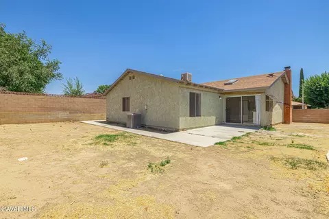 Other - 601 Curve Cir, Lancaster, CA 93535 photo 3 of 5