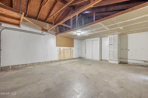 Other - 601 Curve Cir, Lancaster, CA 93535 photo 5 of 5