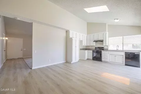 Other - 601 Curve Cir, Lancaster, CA 93535 photo 1 of 5