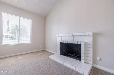 Living - 601 Curve Cir, Lancaster, CA 93535 photo 4 of 7
