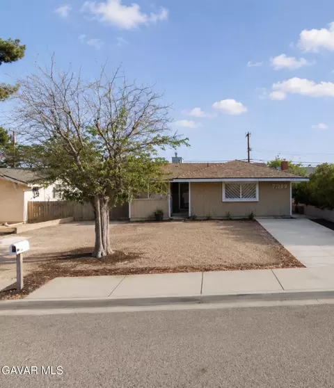 7729 Columbine Ave, California City, CA 93505
