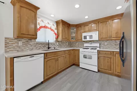 36421 E 106th St, Littlerock, CA 93543
