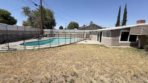 44423 3rd St, Lancaster, CA 93535 photo 14