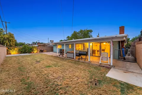 Exterior - 45228 Lorimer Ave, Lancaster, CA 93534 photo 6 of 11