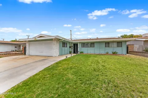 Exterior - 45228 Lorimer Ave, Lancaster, CA 93534 photo 4 of 11