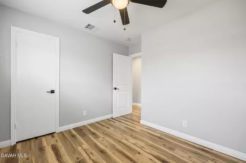 Bedroom - 38808 Juniper Tree Rd, Palmdale, CA 93551 photo 2 of 3