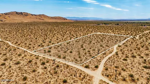 17 Desarae St, Mojave, CA 93501 photo 16