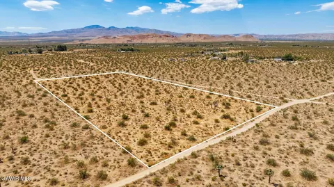 17 Desarae St, Mojave, CA 93501 photo 17