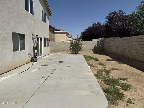 Exterior - 3622 E Avenue H9, Lancaster, CA 93535 photo 3 of 3