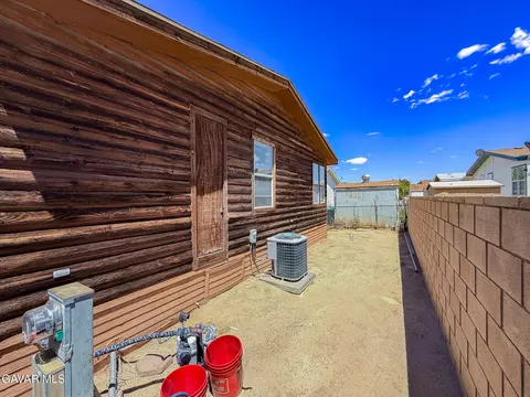 Exterior - 45465 E 25th #SPC 214, Lancaster, CA 93535 photo 9 of 11