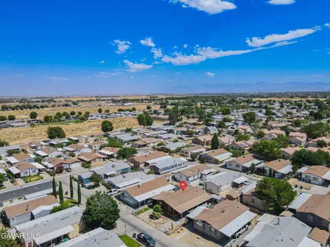 View/Area - 45465 E 25th #SPC 214, Lancaster, CA 93535 photo 5 of 6