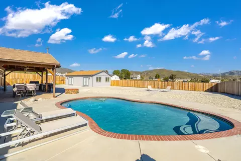Exterior - 32854 Crown Valley Rd, Acton, CA 93510 photo 4 of 12