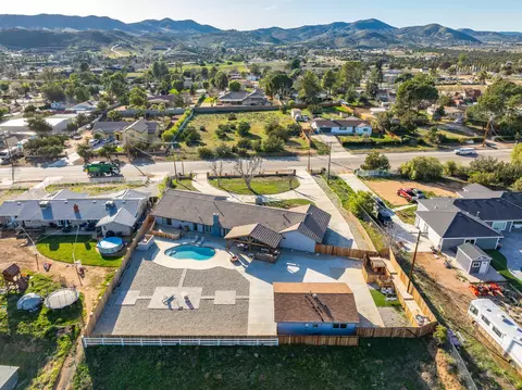 View/Area - 32854 Crown Valley Rd, Acton, CA 93510 photo 4 of 7
