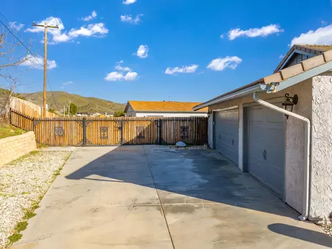 Exterior - 32854 Crown Valley Rd, Acton, CA 93510 photo 12 of 12