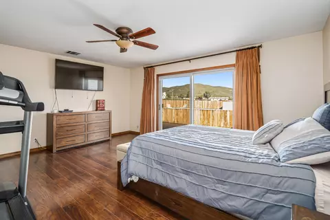 Bedroom - 32854 Crown Valley Rd, Acton, CA 93510 photo 3 of 7