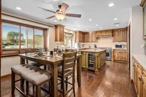 Kitchen - 32854 Crown Valley Rd, Acton, CA 93510 photo 1 of 9