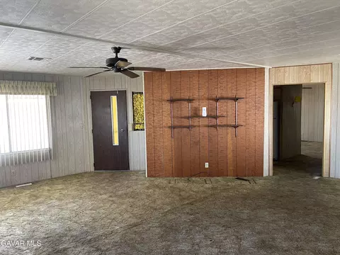 Living - 2550 E Avenue I #37, Lancaster, CA 93535 photo 1 of 2