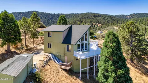 Exterior - 17075 Matterhorn Dr, Tehachapi, CA 93561 photo 10 of 11