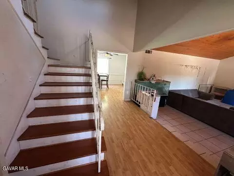 Entry Way - 22107 Barbacoa Dr, Saugus, CA 91350 photo 4 of 4