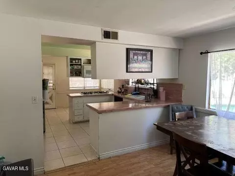 Kitchen - 22107 Barbacoa Dr, Saugus, CA 91350 photo 1 of 5