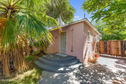Exterior - 44709 Fig Ave, Lancaster, CA 93534 photo 9 of 16