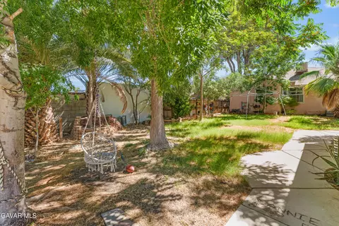 Exterior - 44709 Fig Ave, Lancaster, CA 93534 photo 15 of 16