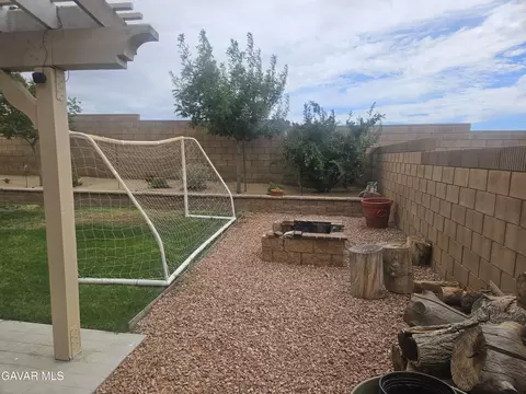 Exterior - 1054 E Avenue K-11, Lancaster, CA 93535 photo 6 of 12