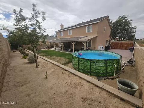 Exterior - 1054 E Avenue K-11, Lancaster, CA 93535 photo 10 of 12