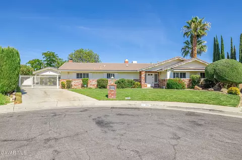 2521 Edam St, Lancaster, CA 93536