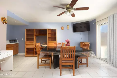 Dining - 38605 Bitter Root Rd, Palmdale, CA 93550 photo 1 of 2