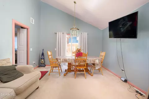 Dining - 38605 Bitter Root Rd, Palmdale, CA 93550 photo 2 of 2