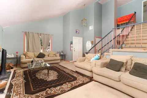 Living - 38605 Bitter Root Rd, Palmdale, CA 93550 photo 1 of 1