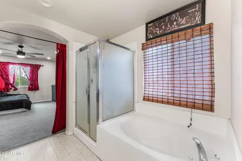 Bath - 45554 Robinson Dr, Lancaster, CA 93535 photo 1 of 4
