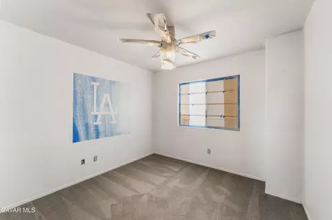 Bedroom - 45554 Robinson Dr, Lancaster, CA 93535 photo 6 of 7