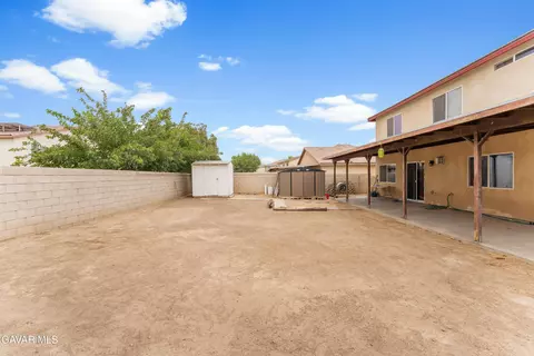 Exterior - 45554 Robinson Dr, Lancaster, CA 93535 photo 7 of 8