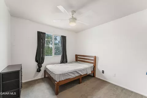 Bedroom - 45554 Robinson Dr, Lancaster, CA 93535 photo 5 of 7