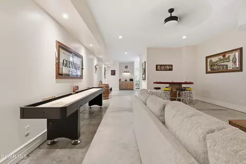 Entry Way - 20526 Oak Pass Ave, Tehachapi, CA 93561 photo 5 of 5