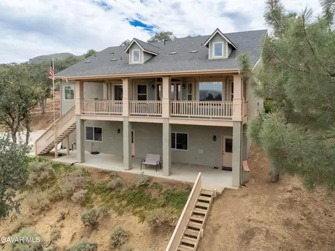 Exterior - 20526 Oak Pass Ave, Tehachapi, CA 93561 photo 11 of 14