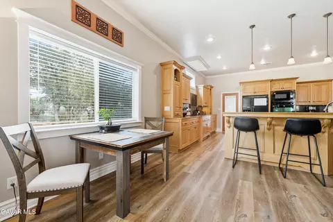 Dining - 20526 Oak Pass Ave, Tehachapi, CA 93561 photo 1 of 1