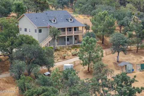 Other - 20526 Oak Pass Ave, Tehachapi, CA 93561 photo 12 of 17