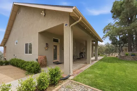 Other - 20526 Oak Pass Ave, Tehachapi, CA 93561 photo 2 of 17