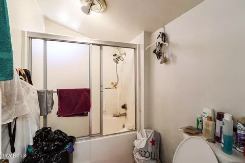 Bath - 1307 Marion Ave, Lancaster, CA 93535 photo 3 of 3
